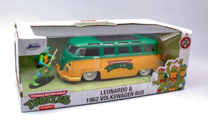 Immagine di VW BUS T1 1962 W/TURTLE LEONARDO FIGURE 1:24