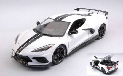 Immagine di CHEVROLET CORVETTE STINGRAY (HIGH WING) 2020 WHITE 1:18