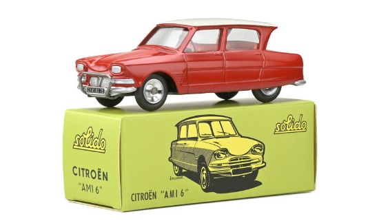 Immagine di CITROEN AMI 6 BERLINE 1961 RED 1:43