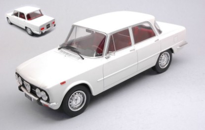 Immagine di ALFA ROMEO NUOVA GIULIA SUPER WHITE 1:18