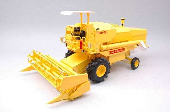 Immagine di MIETITREBBIA NEW HOLLAND 8060 1:32
