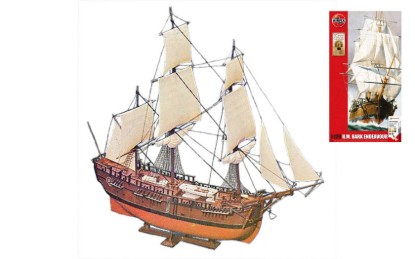 Immagine di ENDEAVOUR GIFT SET 1:120