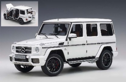 Immagine di MERCEDES AMG G 63 2017 GLOSS WHITE FULL OPENINGS 1:18