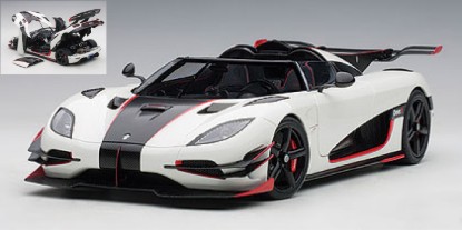 Immagine di KOENIGSEGG ONE:1 PEBBLE WHITE/CARBON BLACK 1:18