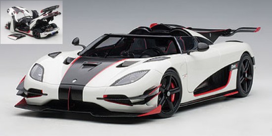 Immagine di KOENIGSEGG ONE:1 PEBBLE WHITE/CARBON BLACK 1:18