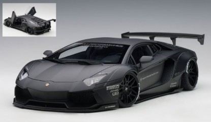 Immagine di LIBERTY WALK LAMBORGHINI AVENTADOR MATT BLACK 1:18