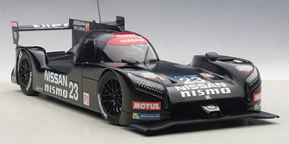 Immagine di NISSAN GT-R TEST CAR LE MANS 2015 LIMITED 1500 PCS 1:18