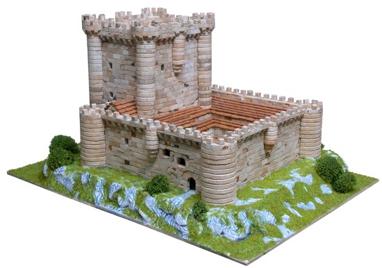 Immagine di CASTELLO DI FUENSALDANA ESPANA SEC.XV PCS 3000 SCALA 1:150