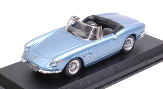 Immagine di FERRARI 330 GTS 1967 LIGHT BLUE METALLIC 1:43