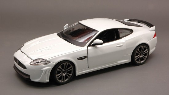 Immagine di JAGUAR XKR-S 2011 WHITE 1:24