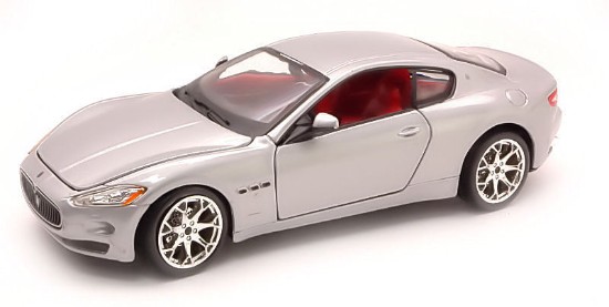 Immagine di MASERATI GRANTURISMO 2007 SILVER 1:24