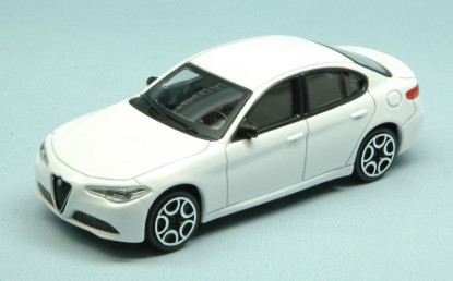 Immagine di ALFA ROMEO GIULIA 2016 WHITE 1:43
