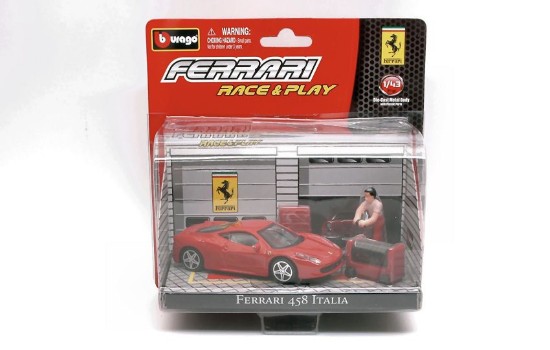 Immagine di FERRARI 458 ITALIA RED IN BLISTER CON ACCESSORI 1:43