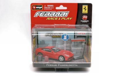 Immagine di FERRARI F12 BERLINETTA RED IN BLISTER CON ACCESSORI 1:43