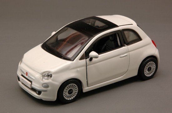 Immagine di FIAT NUOVA 500 WHITE 1:32