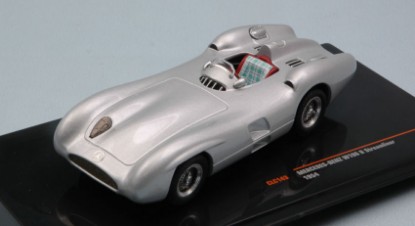 Immagine di MERCEDES W196 R STREAMLINER 1954 SILVER 1:43
