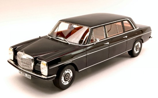 Immagine di MERCEDES 230 (W114) LWB SALOON LIMOUSINE 1970 BLACK 1:18
