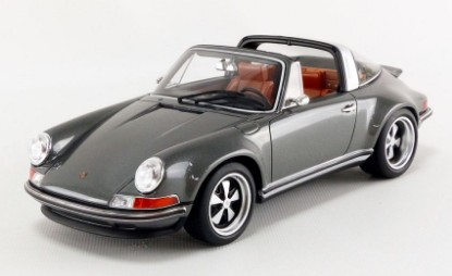 Immagine di PORSCHE SINGER TARGA MODIFICATION OF A PORSCHE 1:18