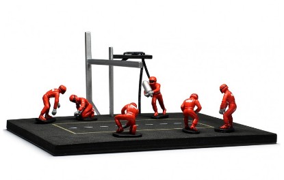 Immagine di PIT STOP SET 6 FIGURES AND ACCESSORIES RED WITH DECALS 1:43

