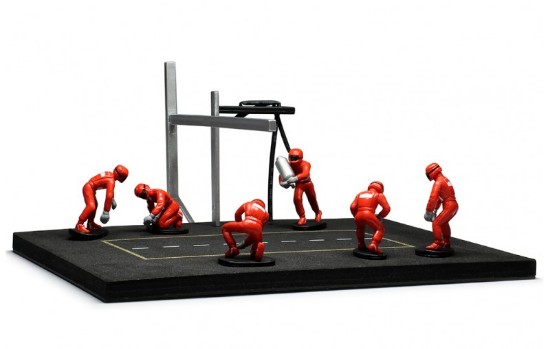 Immagine di PIT STOP SET 6 FIGURES AND ACCESSORIES RED WITH DECALS 1:43
