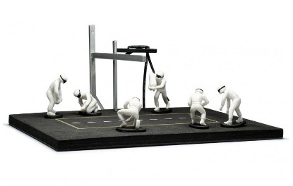 Immagine di PIT STOP SET 6 FIGURES AND ACCESSORIES WHITE NO DECALS 1:43
