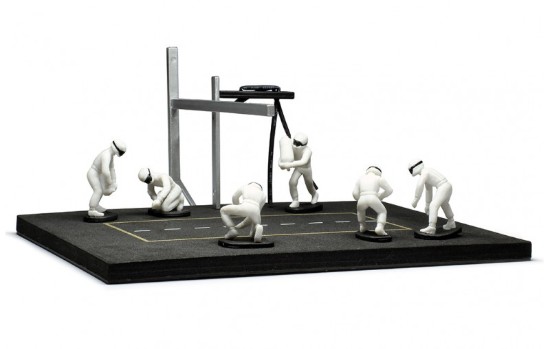 Immagine di PIT STOP SET 6 FIGURES AND ACCESSORIES WHITE NO DECALS 1:43
