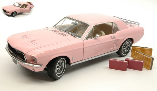 Immagine di FORD MUSTANG COUPE  1967 "PLAYBOY PINK MUSTANG" INCLUDES LUGGAGE 1:18