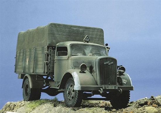 Immagine di OPEL BLITZ KIT 1:35
