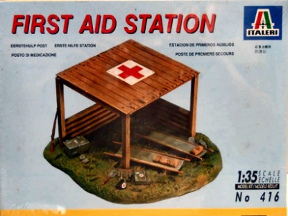 Immagine di FIRST AID STATION KIT 1:35