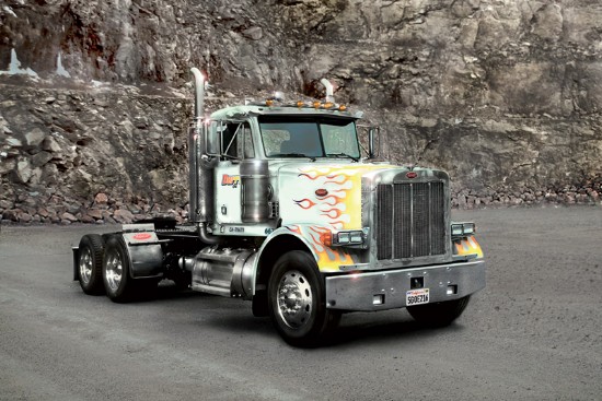 Immagine di CLASSIC PETERBILT 378-119 KIT 1:24