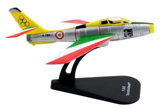 Immagine di F-84F THUNDERSTREAK "GETTI TONANTI" DIE CAST 1:100