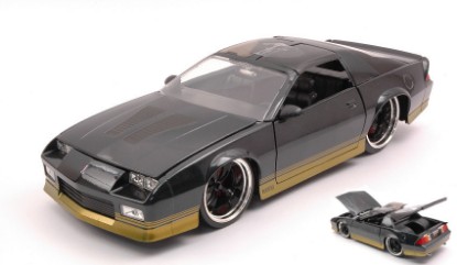 Immagine di CHEVY CAMARO 1985 BLACK 1:24