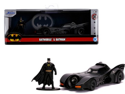 Immagine di BATMOBILE 1989 WITH BATMAN FIGURE 1:32