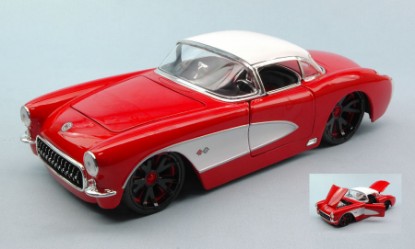 Immagine di CHEVY CORVETTE 1957 RED W/BLACK WHEELS 1:24