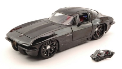Immagine di CHEVY CORVETTE STINGRAY 1963 BLACK W/BLACK WHEELS 1:24