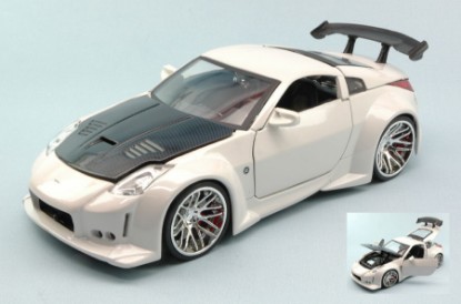 Immagine di NISSAN 350Z (Z33) 2003 WHITE/BLACK 1:24