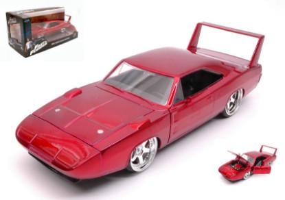 Immagine di DOM S DODGE CHARGER DAYTONA FAST & FURIOUS 7 METALLIC RED 1:24
