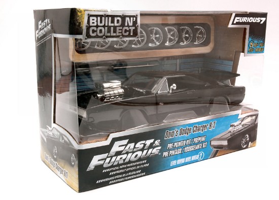 Immagine di DOM'S DODGE CHARGER R/T 1970 FAST & FURIOUS PREPAINTED MODEL KIT 1:24