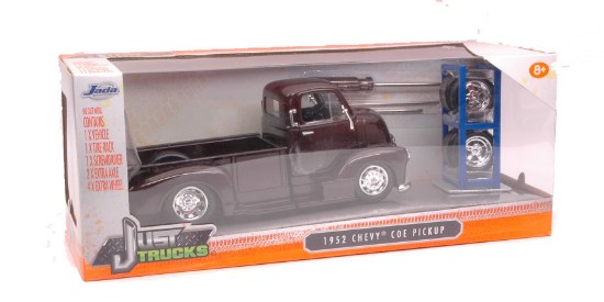 Immagine di CHEVY COE PICK UP 1952 METALLIC DARK BROWN + SET WHEELS/TIRES 1:24