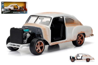 Immagine di DOM S CHEVY FLEETLINE FAST & FURIOUS 8 GREY RUSTED 1:24