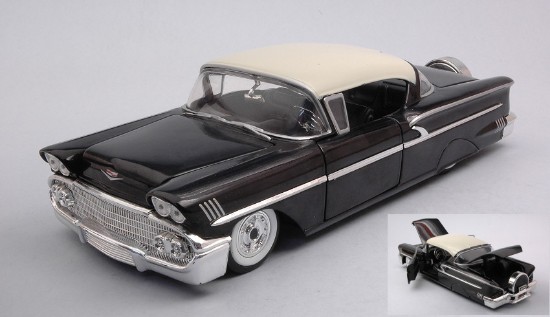 Immagine di CHEVY IMPALA 1958 BLACK W/WHITE ROOF 1:24