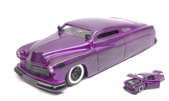Immagine di MERCURY 1951 METALLIC PURPLE 1:24