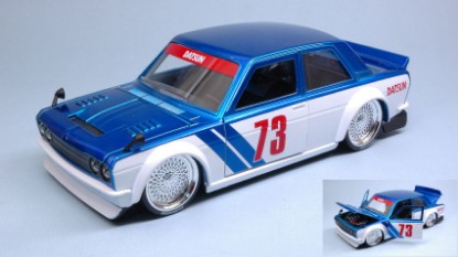 Immagine di DATSUN 510 1973 WIDEBODY N.73 WHITE/METALLIC BLUE "JDM TUNERS" 1:24