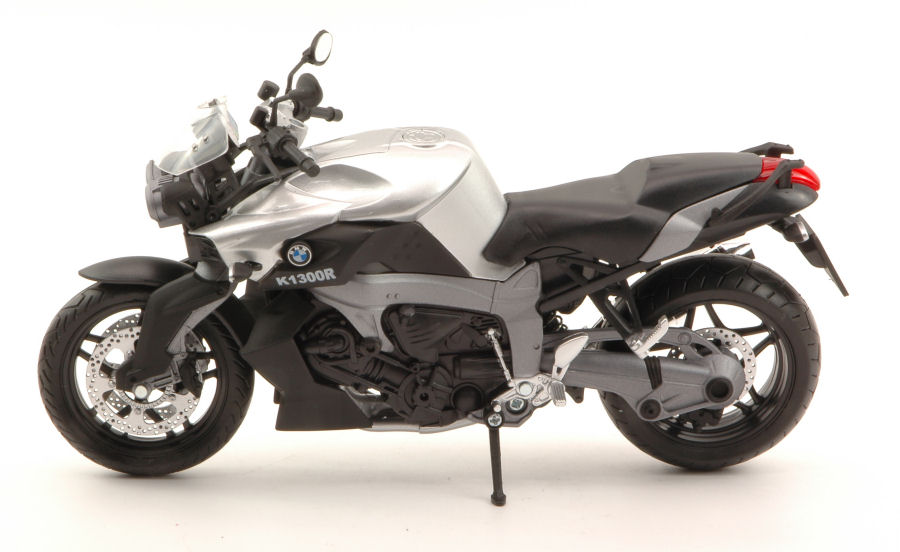 レビュー スカイネット 1/12バイク BMW K1300R : ふぃぎゅる！
