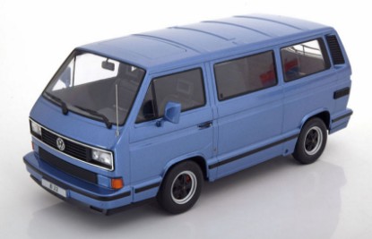 Immagine di PORSCHE B32 BASED ON VW T3 1984 LIGHT BLUE METALLIC 1:18