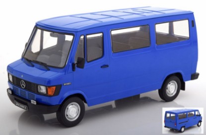 Immagine di MERCEDES 208D BUS BLUE 1:18