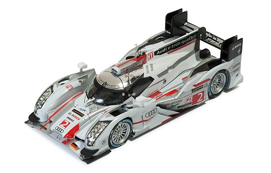 Immagine di AUDI R18 N.2 WINNER LM 2013 T.KRISTENSEN-A.McNISH-L.DUVAL 1:43