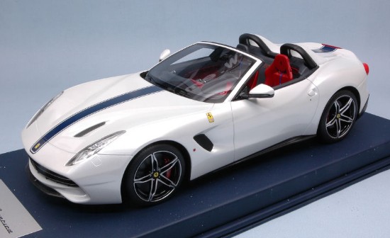 Immagine di FERRARI F60 AMERICA 2015 BIANCO AVUS 1:18