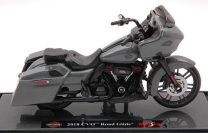 Immagine di HARLEY DAVIDSON 2018 CVO ROAD GLIDE 1:18
