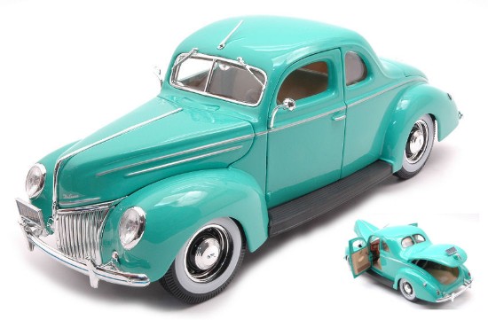 Immagine di FORD DELUXE COUPE 1939 TURQUOISE 1:18